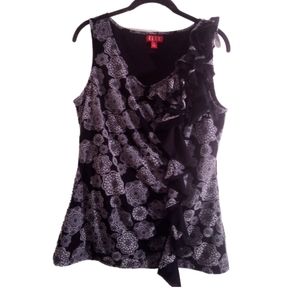 Women's -Elle- Sleeveless Black & White Blouse. Medium